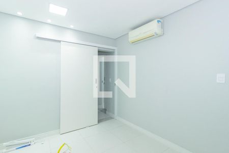 Sala 3 de casa à venda com 6 quartos, 250m² em Parque Sao Domingos, São Paulo