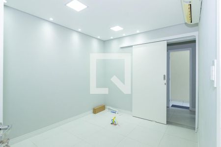 Sala 3 de casa à venda com 6 quartos, 250m² em Parque Sao Domingos, São Paulo