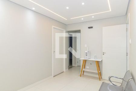 Sala de casa à venda com 6 quartos, 250m² em Parque Sao Domingos, São Paulo