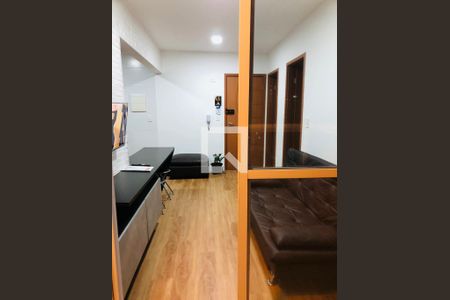 Sala de apartamento para alugar com 1 quarto, 40m² em Aviação, Praia Grande