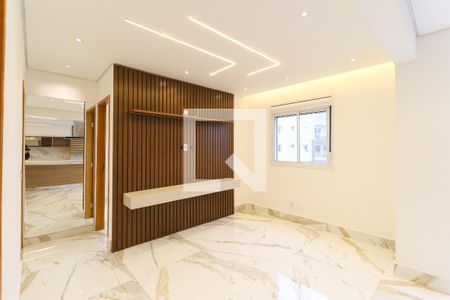 Apartamento para alugar com 2 quartos, 69m² em Vila Nivi, São Paulo