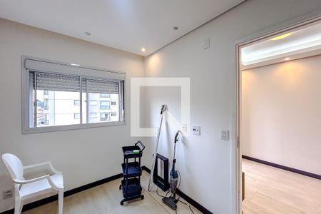 Quarto 1 de apartamento para alugar com 2 quartos, 38m² em Jardim Analia Franco, São Paulo