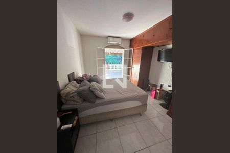 Casa à venda com 2 quartos, 154m² em Jardim Marisa, São Paulo