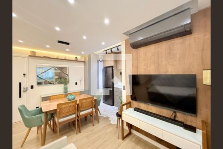 Sala de apartamento para alugar com 3 quartos, 53m² em Santo Amaro, São Paulo