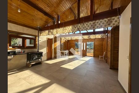 Sala de casa à venda com 2 quartos, 1000m² em Portal da Serra, Barueri
