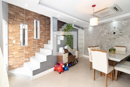 Casa à venda com 2 quartos, 144m² em Realengo, Rio de Janeiro