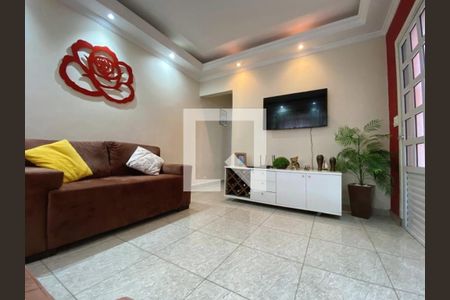 Sala de casa à venda com 3 quartos, 140m² em Campo Limpo, São Paulo