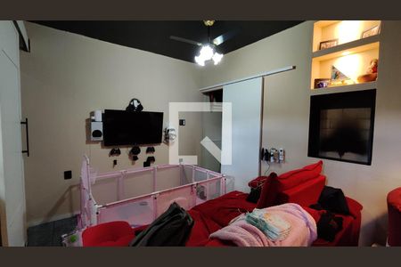 Sala de casa à venda com 6 quartos, 240m² em Jardim Bonifacio, São Paulo