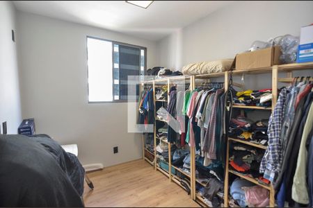 Quarto 1 de apartamento à venda com 3 quartos, 65m² em Santo Cristo, Rio de Janeiro
