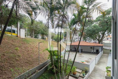 Vista Quarto 1 de apartamento para alugar com 2 quartos, 56m² em Jardim Pinheiros, São Paulo