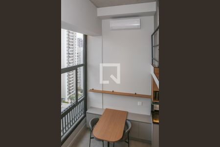 Sala e Cozinha de kitnet/studio para alugar com 1 quarto, 45m² em Perdizes, São Paulo
