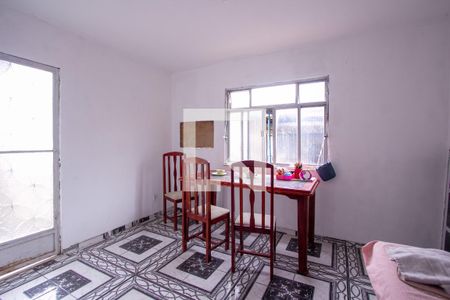 Suíte de casa para alugar com 2 quartos, 48m² em Itaúna, São Gonçalo