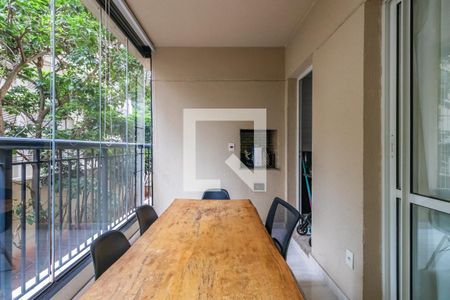 Varanda Gourmet de apartamento à venda com 3 quartos, 94m² em Jardim Tupanci, Barueri