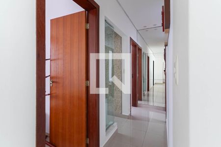 Corredor de apartamento para alugar com 3 quartos, 100m² em Castelo, Belo Horizonte