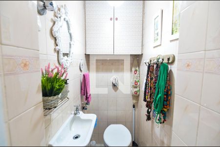 Lavabo de apartamento à venda com 2 quartos, 52m² em Grajaú, Rio de Janeiro