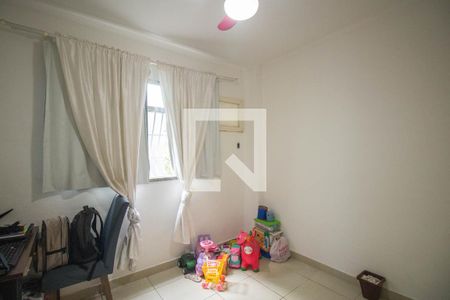 Quarto 2 de apartamento para alugar com 2 quartos, 46m² em Porto da Pedra, São Gonçalo