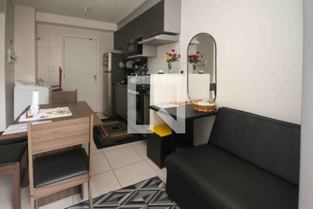 Sala de apartamento para alugar com 2 quartos, 45m² em Vila Ema, São Paulo