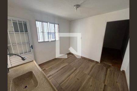 Sala/Cozinha de casa para alugar com 1 quarto, 25m² em Ermelino Matarazzo, São Paulo