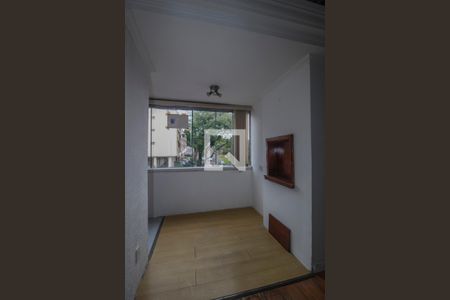 Sala/churrasqueira de apartamento à venda com 2 quartos, 56m² em Medianeira, Porto Alegre