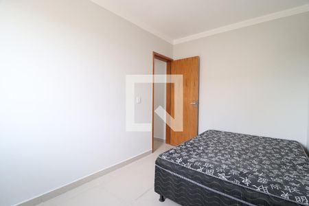 Quarto 1 de apartamento para alugar com 2 quartos, 56m² em Alto Umuarama, Uberlândia