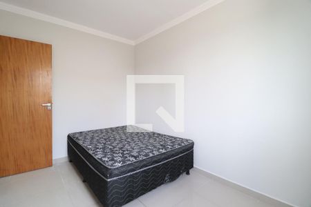 Quarto 1 de apartamento para alugar com 2 quartos, 56m² em Alto Umuarama, Uberlândia