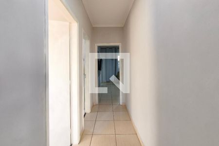 Corredor - Quartos de casa à venda com 2 quartos, 200m² em Jardim Aeronave de Viracopos, Campinas