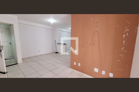 Detalhe Sala de apartamento para alugar com 2 quartos, 58m² em Jardim do Estádio, Santo André
