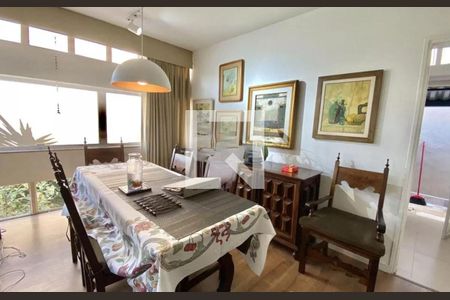 Casa à venda com 3 quartos, 256m² em Vila Elvira, São Paulo