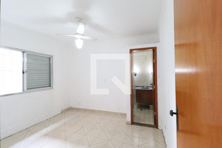 Suíte de casa para alugar com 2 quartos, 125m² em Jardim Guanca, São Paulo