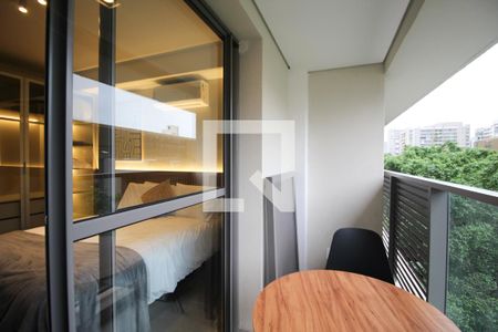 Varanda de kitnet/studio para alugar com 1 quarto, 25m² em Planalto Paulista, São Paulo