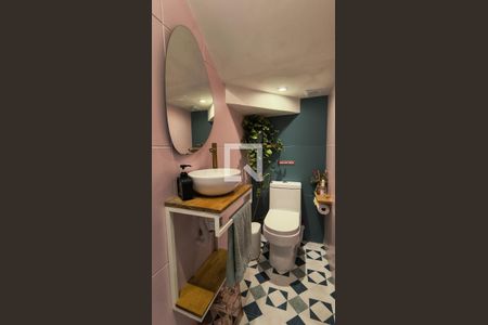 Lavabo de casa de condomínio para alugar com 2 quartos, 60m² em Vargem Grande, Rio de Janeiro