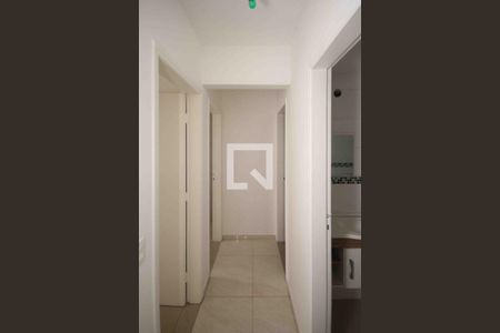 Corredor de apartamento para alugar com 3 quartos, 70m² em Vila Ema, São Paulo