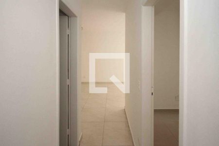 Corredor de apartamento para alugar com 3 quartos, 70m² em Vila Ema, São Paulo