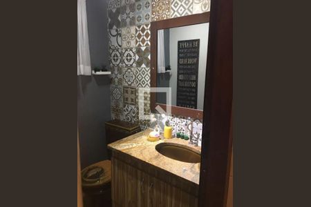 Casa à venda com 3 quartos, 219m² em Vila Adelaide Perella, Guarulhos