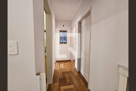 Corredor de apartamento à venda com 3 quartos, 114m² em Vila Assunção, Santo André