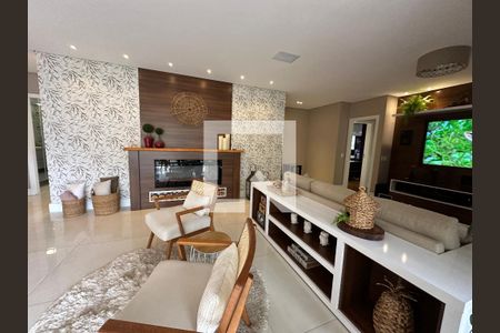 Sala de TV de apartamento à venda com 3 quartos, 158m² em Alphaville, Santana de Parnaíba