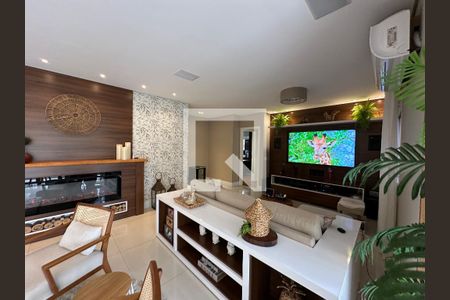 Sala de TV de apartamento à venda com 3 quartos, 158m² em Alphaville, Santana de Parnaíba