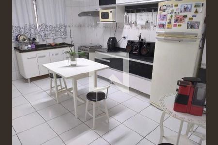 Casa à venda com 3 quartos, 121m² em Jardim America, Guarulhos
