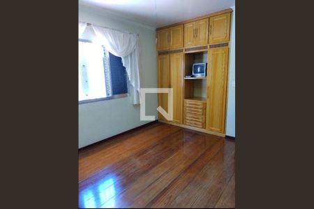Casa à venda com 3 quartos, 500m² em Vila Rosalia, Guarulhos
