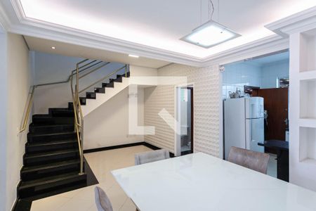 Sala de casa à venda com 3 quartos, 180m² em Castelo, Belo Horizonte