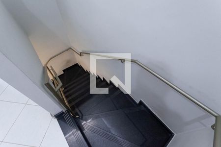 Escada de casa à venda com 3 quartos, 180m² em Castelo, Belo Horizonte