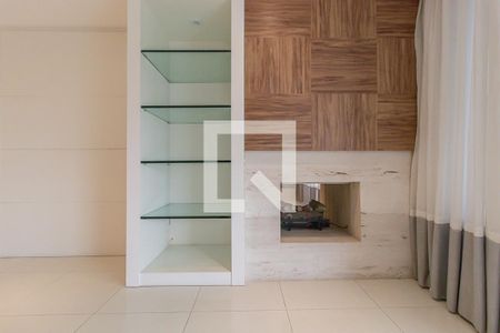 Detalhe Sala de apartamento para alugar com 4 quartos, 390m² em Água Verde, Curitiba