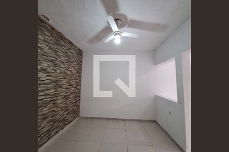 Sala de casa para alugar com 3 quartos, 120m² em Jardim Isis, Cotia