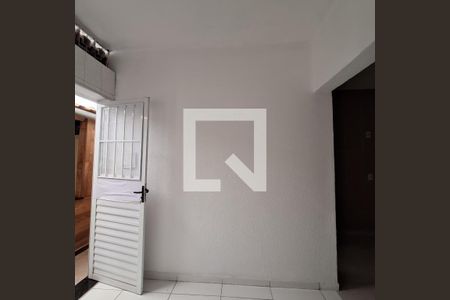 Sala de casa para alugar com 3 quartos, 120m² em Jardim Isis, Cotia