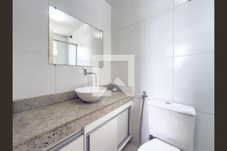 Banheiro Suíte de apartamento à venda com 3 quartos, 64m² em Castelo, Belo Horizonte