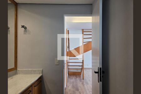 Lavabo de apartamento à venda com 1 quarto, 80m² em Perdizes, São Paulo