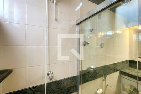 Banheiro da Suíte de apartamento à venda com 3 quartos, 85m² em Funcionários, Belo Horizonte