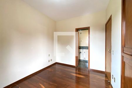 Suite de apartamento à venda com 3 quartos, 85m² em Funcionários, Belo Horizonte