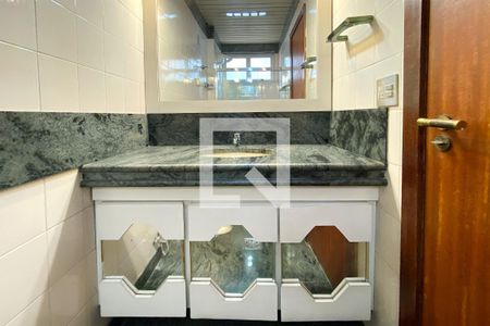 Banheiro da Suíte de apartamento à venda com 3 quartos, 85m² em Funcionários, Belo Horizonte