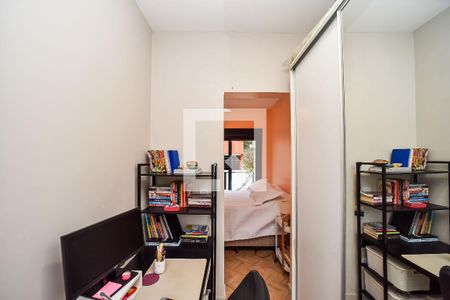 Closet do Quarto 1 de casa à venda com 3 quartos, 132m² em Vila Ipiranga, Porto Alegre